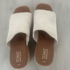 Toms Cream and Brown Mules Comfortable Slip-On Shoes